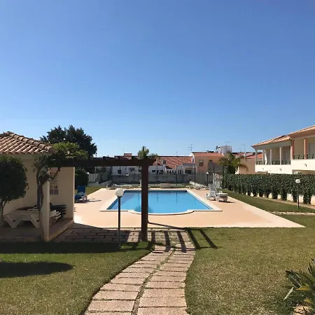 Apartmán Oura T1 Coral , Close To The Strip, Swimming Pool, Wi Fi, A/c *