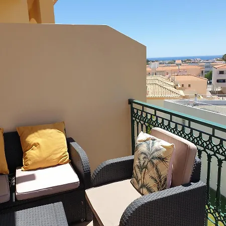 Oura T1 Coral , Close To The Strip, Swimming Pool, Wi Fi, A/c *